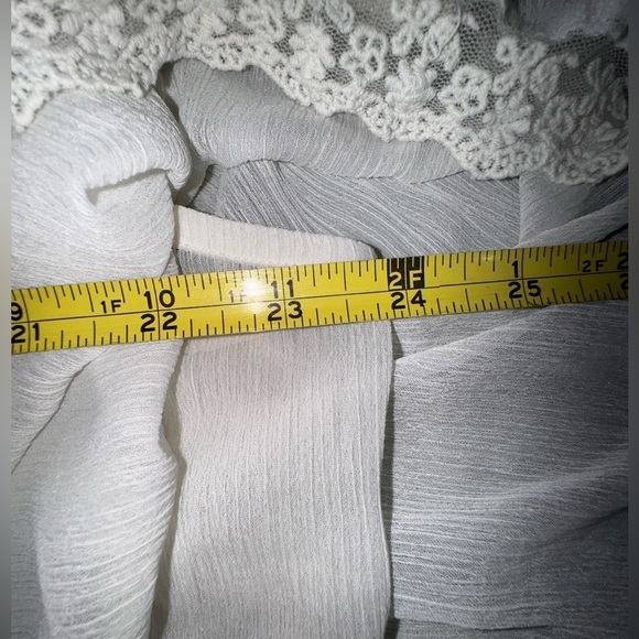 Free People Sheer Lace Boho Blouse with crocheted trim. Cream Size L. VGUC - Picture 6 of 11